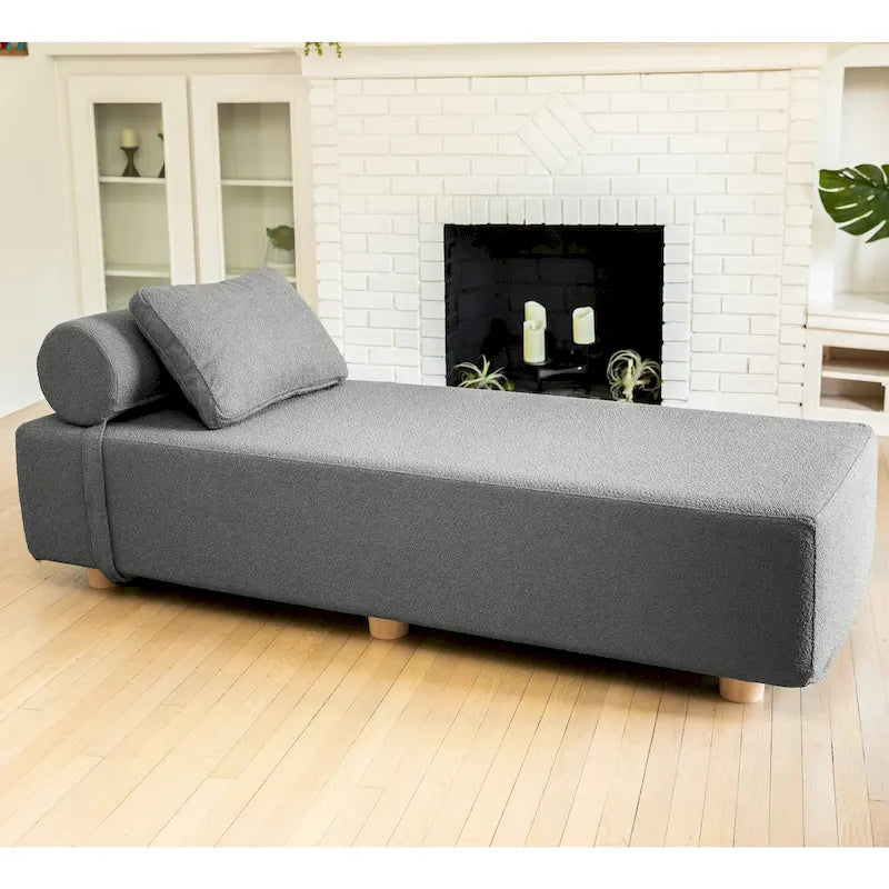 Bouclé-Chaiselongue mit Füßen aus Ahornholz