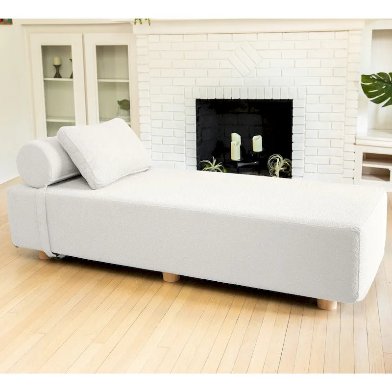 Chaise longue in bouclé con piedini in legno d'acero