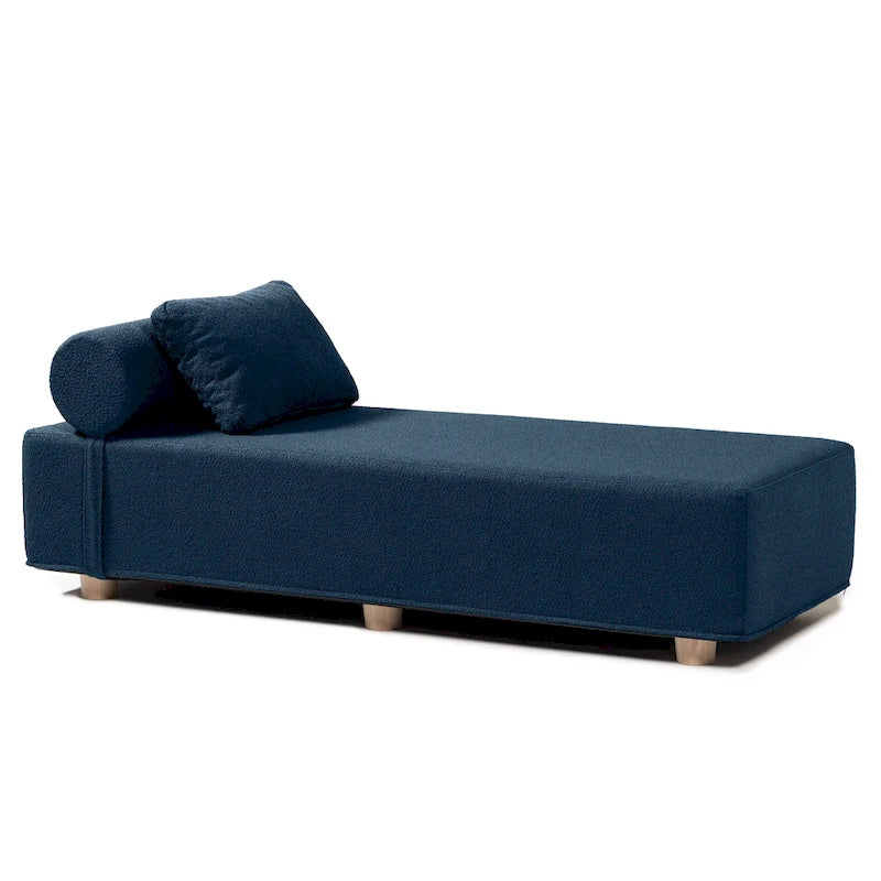 Bouclé-Chaiselongue mit Füßen aus Ahornholz