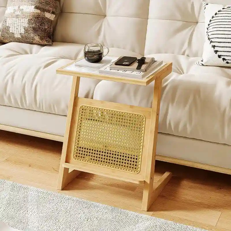 Z-vormige bijzettafel van rattan en bamboe